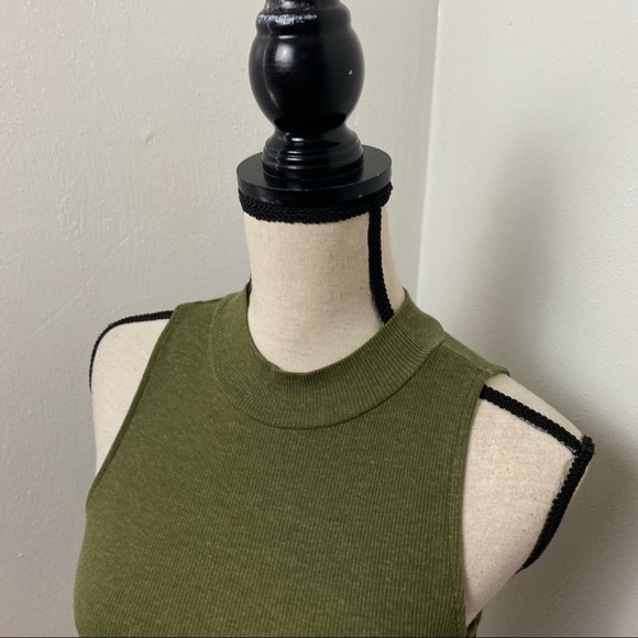 Divided  (H&M)  Top  Green  Sz S. - Picture 4 of 8